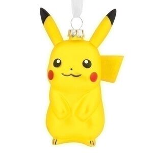 🧚‍♀️NWT. Hallmark Pokémon Pikachu Blown Glass Christmas Ornament